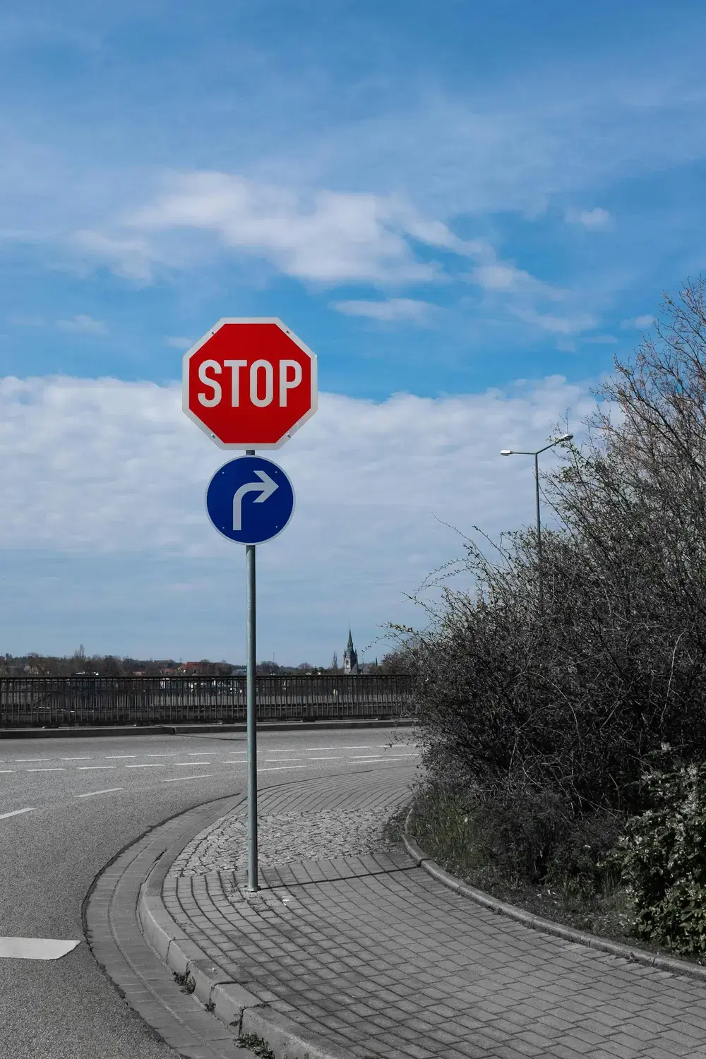 Panneaux de signalisation routière